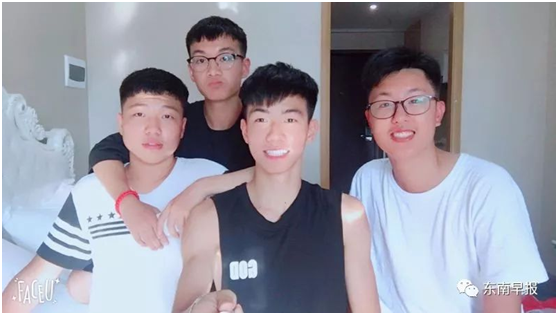 熱心班草（cǎo）