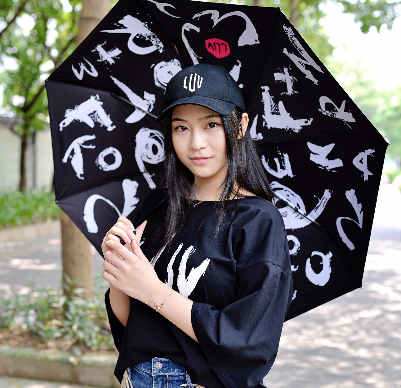 充電（diàn）寶傘